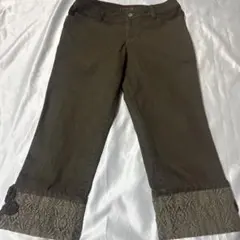 美品★ インゲボルグ　裾レース装飾 クロップドパンツ カーキブラウンのサムネイル