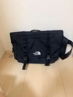 THE NORTH FACE メッセンジャーバッグ ブラックのサムネイル