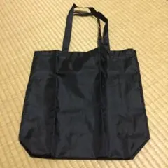 黒色お買い物袋。