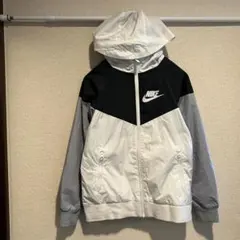 T4637*ナイキ*フーディージャケット*ウィンドランナー*キッズ140*白系