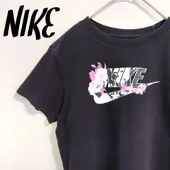 NIKE フラワープリント 半袖Tシャツ 黒 花柄 キッズ ロゴ 145 チビT