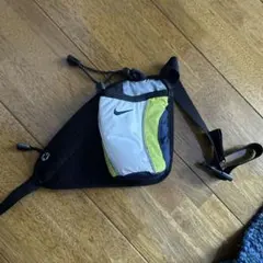 Nike ボディバッグ ウエストポーチ