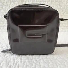 入手困難 GUCCI グッチ Gロゴ ショルダーミニウォレット ボルドーのサムネイル
