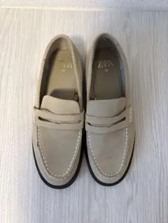 ZARA ローファー ベージュ 36サイズのサムネイル
