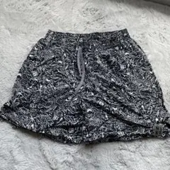 Nike グラフィックショートパンツ ブラック/ホワイト