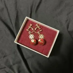 イヤリング　遺品整理　断捨離　和風　アンティーク　ヴィンテージ　指輪　赤　金色