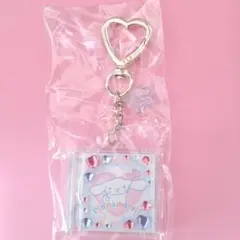 Item thumbnail for item f64da34d-c024-4878-b6e3-31da6c26323d