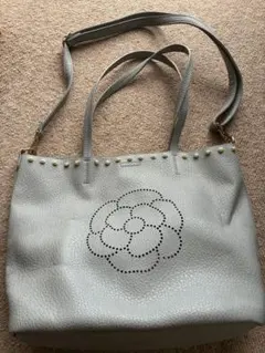 Ms Gracy 犬刺繍 トートバッグ(2025年9月商品) Ms Gracy 犬刺繍 トートバッグ(2025年9月商品) - メルカリ