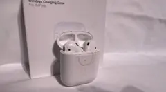 AirPods ワイヤレス充電ケース付き