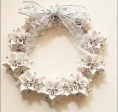 ハンドメイド 折り紙 白のクリスマスリース