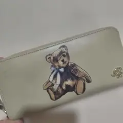 テディベア柄 ラウンドファスナー長財布のサムネイル