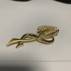 ピエールカルダン pierre cardin ブローチ ゴールド パール調のサムネイル