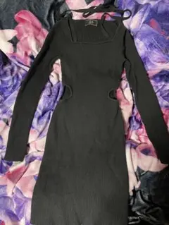 rady サイドカットタイトワンピース
