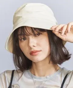 BEAUTY&YOUTH＊コットン バックベルト バケットハットのサムネイル