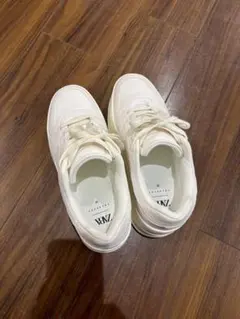 極美品　ZARA プラットフォームスニーカー ホワイト