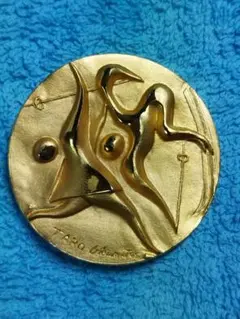 【工芸品／アンティーク】1972年札幌冬季五輪記念メダル 岡本太郎のサムネイル