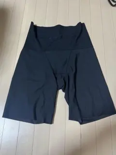 エアリズムボディシェイパーショーツ/スムース/4分丈