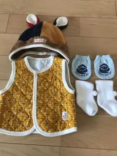 【未使用】stample 幼児　帽子、ベスト＋おまけ