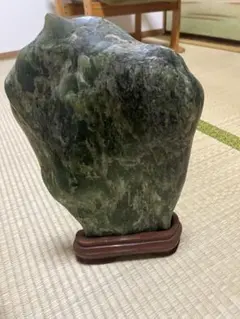 水晶＋虹（銀）　エメラルド＋虹（翡翠）　神と勇者の石 水晶＋虹（銀） エメラルド＋虹（翡翠） 神と勇者の石 - メルカリ