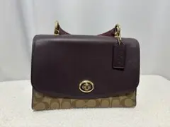 Coach バーガンディ レザー ハンドバッグ