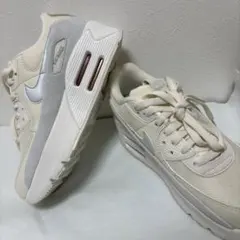 24cmナイキ エア マックス 90 LV8 SE HQ3494-110