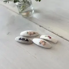 ハンドメイド 刺繍ヘアピン 4点セット
