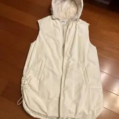 ZARAオフホワイト