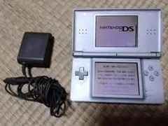 動作確認済み ニンテンドーds lite 本体 充電器付 グロスシルバー 中古