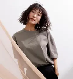 ur's ユアーズ オーバーサイズTシャツ トップス　チャコールグレーのサムネイル