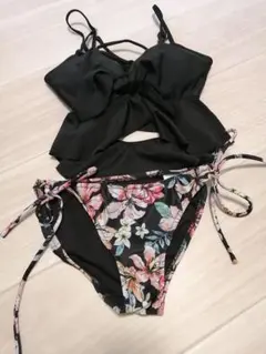 試着のみ　リップサービス　水着　ビキニ　セパレートのサムネイル