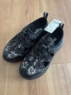 Item thumbnail for item 8764d13d-4378-4d9e-8e87-73ca19a5cd0f