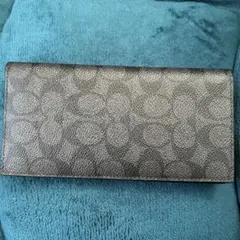投げ売り　COACH ブラック　二つ折り財布　美品のサムネイル