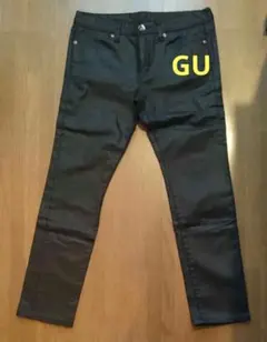 GU光沢生地のブラックジーンズ‼️値下げしました