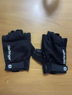 【美品】ハービンジャー(Harbinger) トレーニンググローブMサイズ