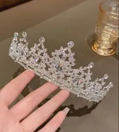 シルバークリスタルティアラ 卒業式 結婚式 - メルカリ