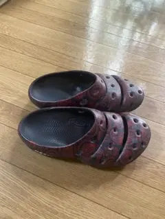 ✨極美品✨ キーン ヨギ アーツ ペイズリー サンダル 樹脂 赤黒 - メルカリ