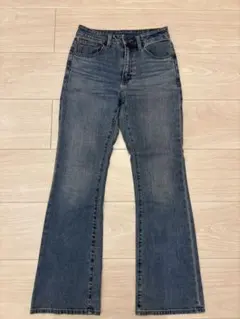【美品】GU ジーユー　ミドルライズフレアジーンズ　Sサイズ