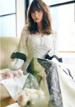 『Herlipto』Lace-Trimmed Pin Dot Dress