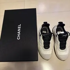 CHANEL スニーカー ホワイト/ブラック　36サイズのサムネイル