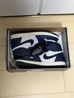 NIKE AIR JORDAN 1 ミッドナイトネイビーのサムネイル