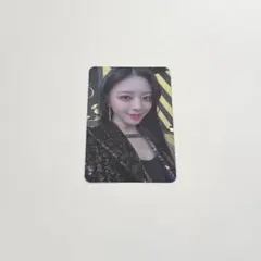 ITZY 1万円 トレカ ユナ トレカケース - メルカリ