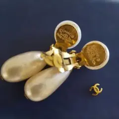 CHANEL パール ゴールド ドロップイヤリング