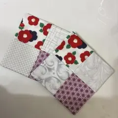 パッチワークコースター2枚・お正月用・椿柄・ハンドメイド・ラメ入り