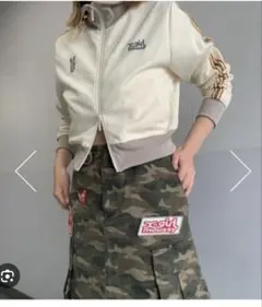 xgirl moussy コラボ　トラックジャケット白のサムネイル