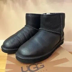 UGG アグブーツ　 黒革　内側ムートン