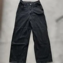 ブラック ストレートデニム パンツ