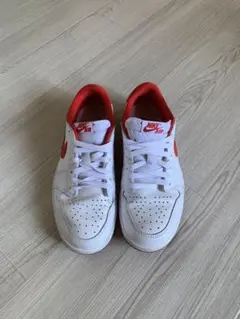 Nike Air Jordan 1 Low ホワイト/レッド