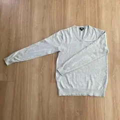 UNIQLO グレー Vネックセーター Sサイズ