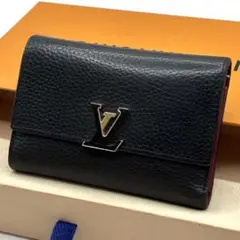 ルイヴィトン　カプシーヌ　コンパクト　三つ折り財布　トリヨンレザー　黒ピンク