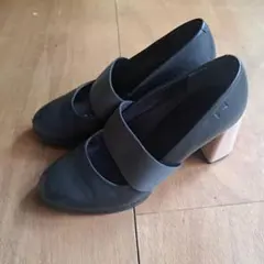 CAMPER Kara パンプス グレー×ペールオレンジ チャンキーヒールのサムネイル